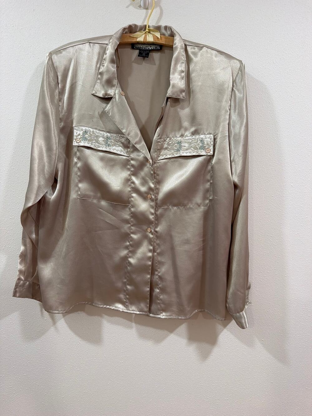 Vintage Bramble Lane long-sleeve blouse